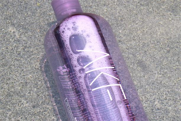 akf紫苏卸妆水有酒精吗 akf紫苏卸妆水适合敏感肌吗