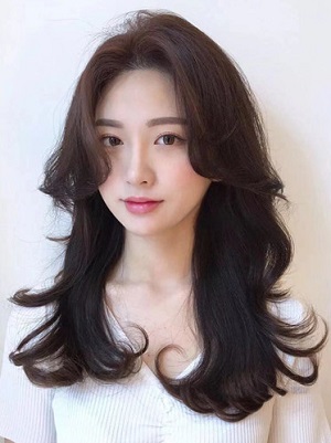 韩式中分外翻刘海怎么弄 韩式外卷发型图片