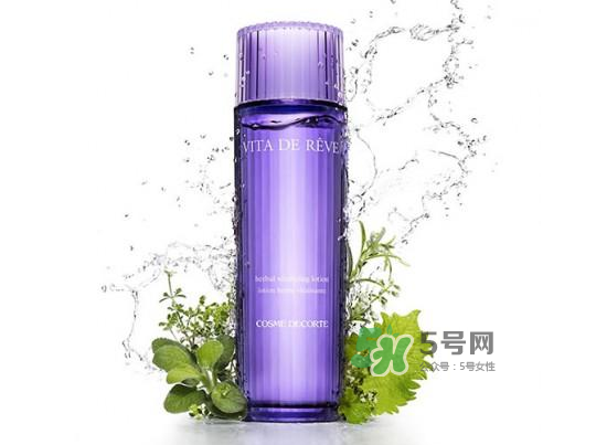 dermafirm德妃紫苏水变色怎么回事？德妃紫苏水什么颜色？