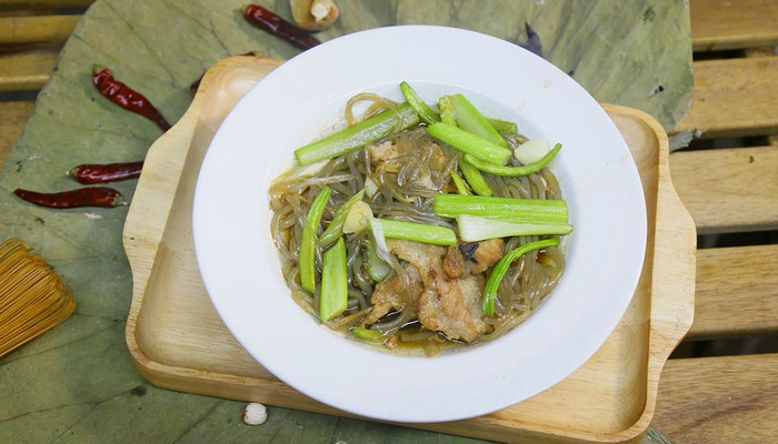 猪肉芹菜粉条怎么做 猪肉芹菜粉条的做法 