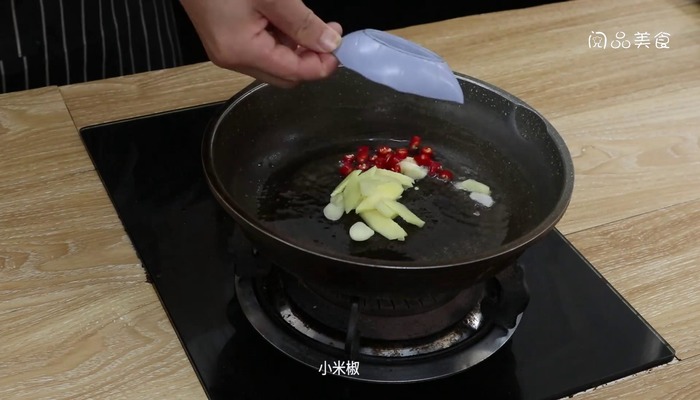 豇豆炒肉丝的做法 豇豆炒肉丝怎么做好吃 