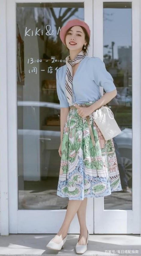 今夏爱上优雅的“奶奶鞋”，搭裤子洋气、搭裙子高级，谁穿谁好看！