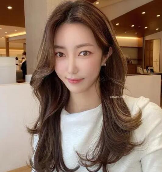 2022韩国流行发型女中长,回头率最高的韩国发型