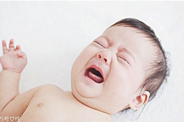 宝宝误吞异物会有什么症状 宝宝吞了异物怎么办