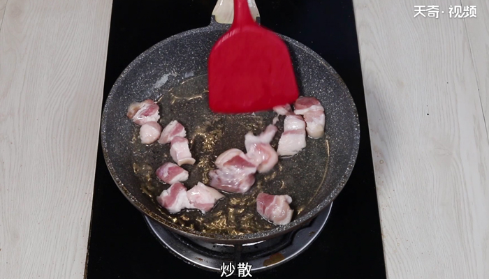 肉丁焖青豆 肉丁焖青豆的做法 