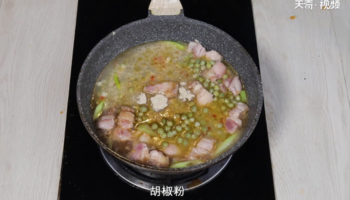 肉丁焖青豆 肉丁焖青豆的做法 