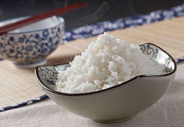 蒸米饭水和米的比例 