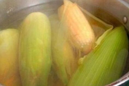 玉米煮多久会熟？煮玉米用冷水下锅还是热水了