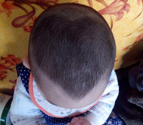 男宝宝桃心头5种新剪法 比光头时髦比寸头有创意的男幼童流行短发