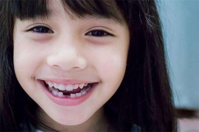 孩子五岁换牙正常吗 