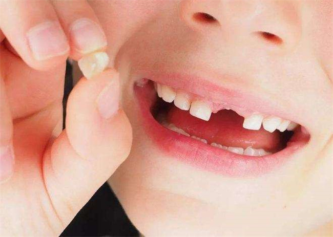 孩子五岁换牙正常吗 