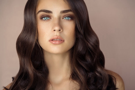 女人如何有效护理秀发？这五个技巧让女人头发柔顺乌黑