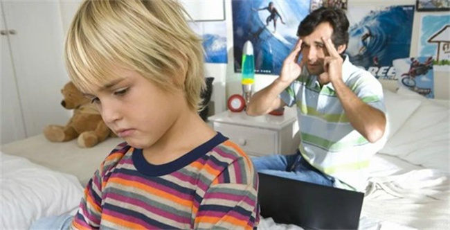 孩子青春期出现逆反心理的原因是什么 
