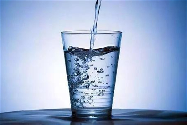 纯净水会导致骨质疏松 纯净水对人体的危害