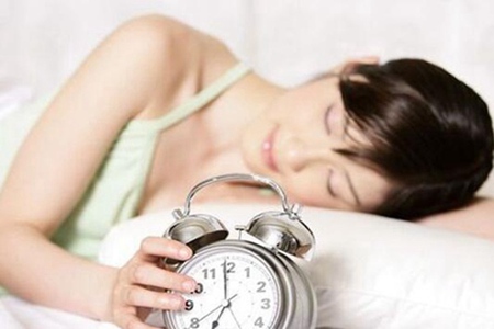 睡前怎么减肥最有效？这四个晚上瘦身的方法