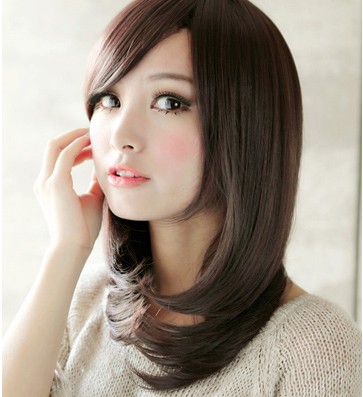 2023年最新不同样式刘海发型 呈现浪漫淑女味道