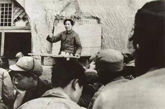 东北军120名军官被俘，李克农上第一课，奏东北歌曲 