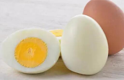 水煮鸡蛋减肥法如何吃？这三个女人瘦身期间注意事项