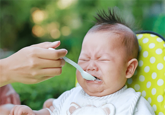 宝宝肚子总是咕咕响怎么了 除了肠绞痛 还可能是这5种情况 