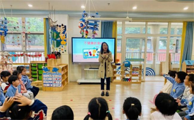 家长进课堂 携手助成长——沣东新城润馨怡园幼儿园家长进课堂活动 