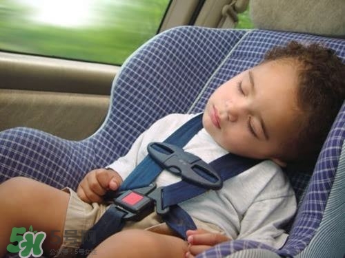 买儿童安全座椅要注意什么？中国儿童安全座椅规定