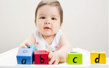 怎样判断宝宝智力发育正常与否