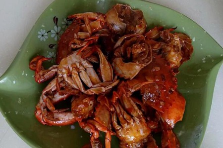 如何做香辣螃蟹好吃又简单？家常简单爆炒螃蟹的做法