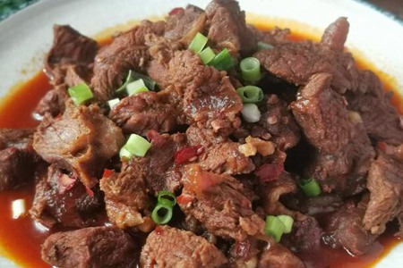 红烧牛肉的做法，家常红烧牛肉的简易做法