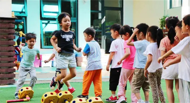 幼儿园有必要学古诗吗（幼儿园背古诗有用吗） 