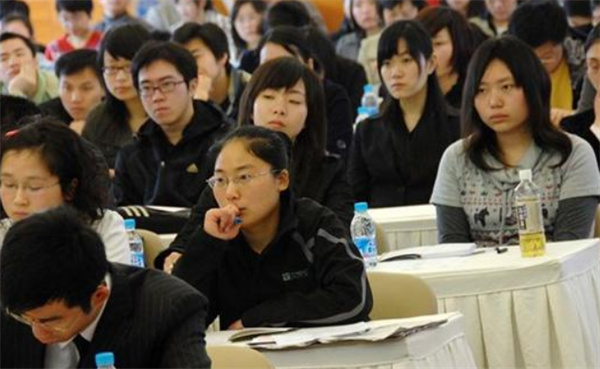 从高分段考生和录取分数线 能看出江浙考生更卷吗 