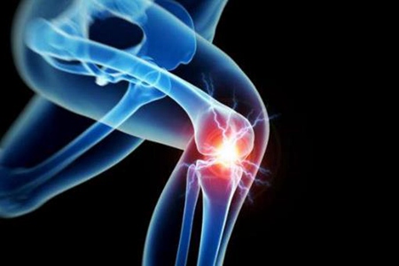 膝盖关节炎怎么治疗？每天做这4个动作消除关节炎