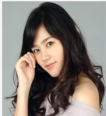 韩国女演员百变造型 甜美的微笑清纯靓丽