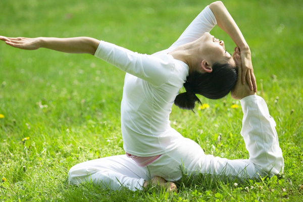 孕妇产后多久可以做瑜伽练习