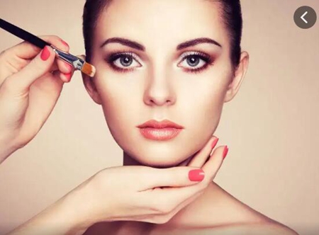 7个化妆技巧 2023年最受女性欢迎妆容