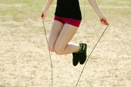 拉伸运动盘点之跳绳，经常活动身体更具年轻化