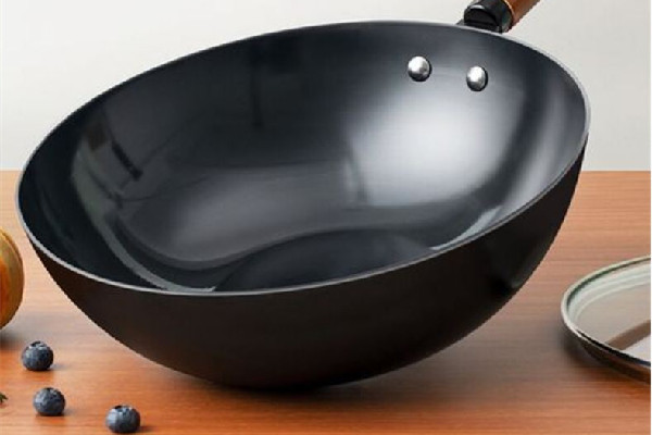 生铁锅能用清洁球刷吗 生铁锅怎么清洗