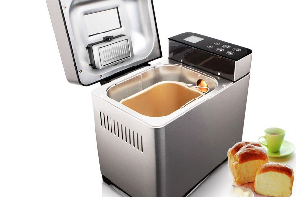 面包机是先放水还是先放面 面包机使用过程中可以开盖吗