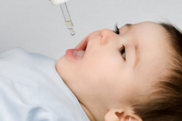 1个月婴儿感冒发烧怎么办 1个月婴儿流鼻涕怎么办