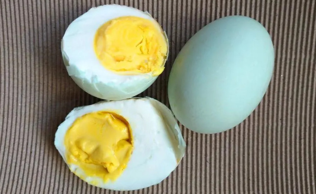 ​鹅蛋怎么吃去胎毒效果最好，鹅蛋有哪些功效 