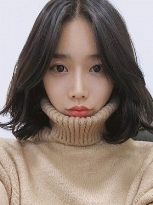 韩式中短发发型今年最流行  修颜减龄而有质感