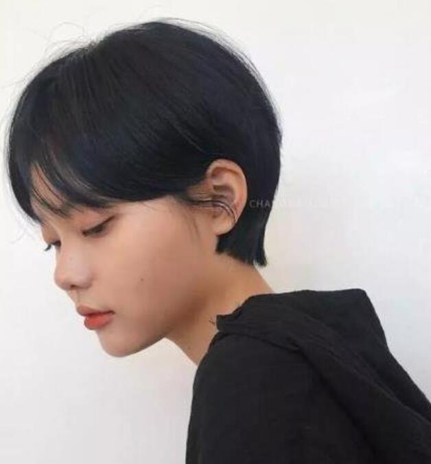 15岁女中学生发型短发图片